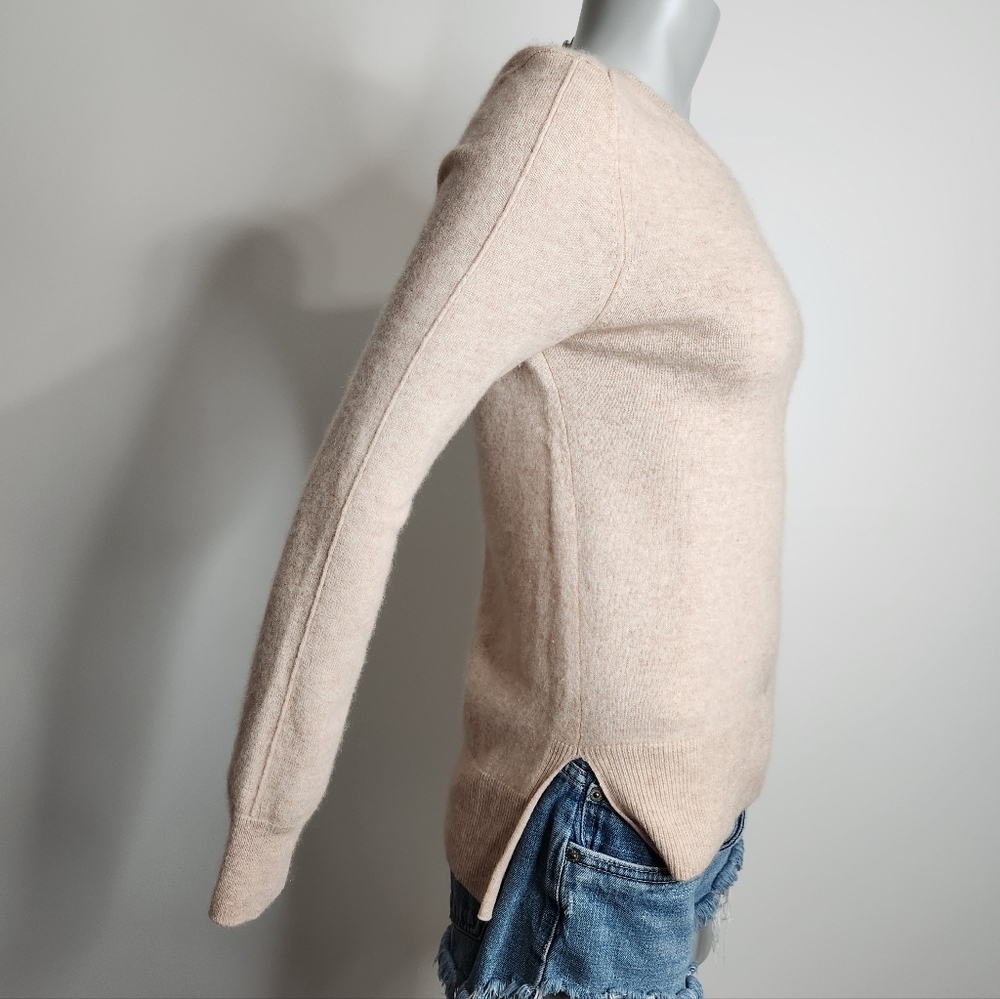 InCashmere 100% Cashmere Cream Slim Fit Crewneck Sweater Size M - Picture 6 of 14